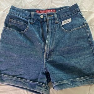 VINTAGE HIGH WAISTED SHORTS